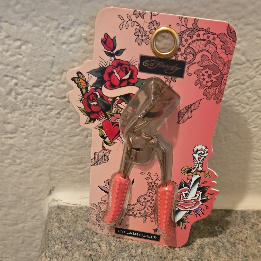 Ed Hardy Pink Eyelash Curler New